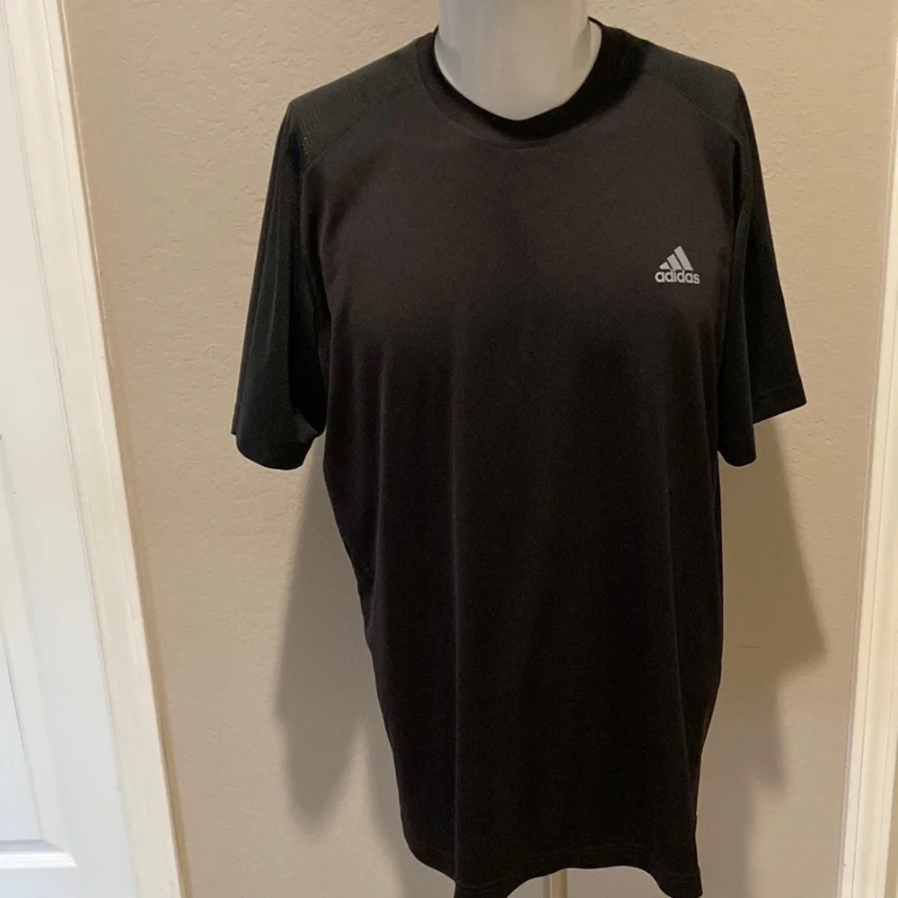 Adidas Mens XL‎ Shirt